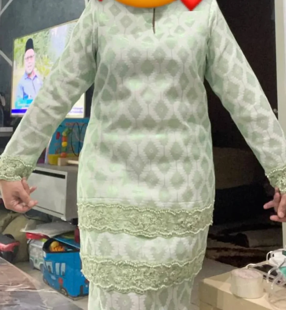 Thankyou amal 🥰By wanapuzicouture ❤#custommade #raya2021-jpg