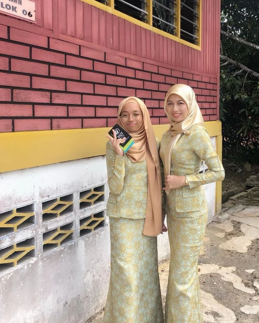 Woww!! Cantikkan bju ni..mesti korng semua nk baju macm ni jugk kn ..ha! Ape lgi jom lah tempah-jpg