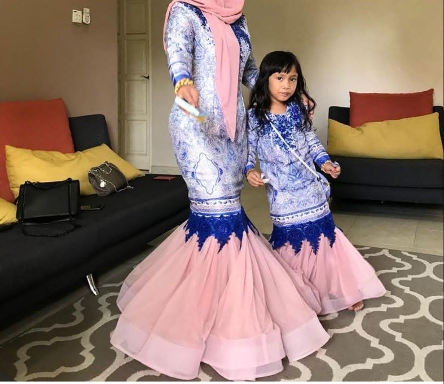 Wanapuzi Couture tempahan keluarga